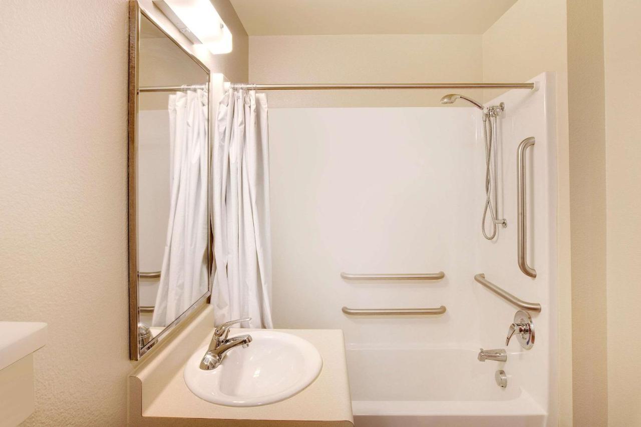 Woodspring Suites レイクチャールズ エクステリア 写真