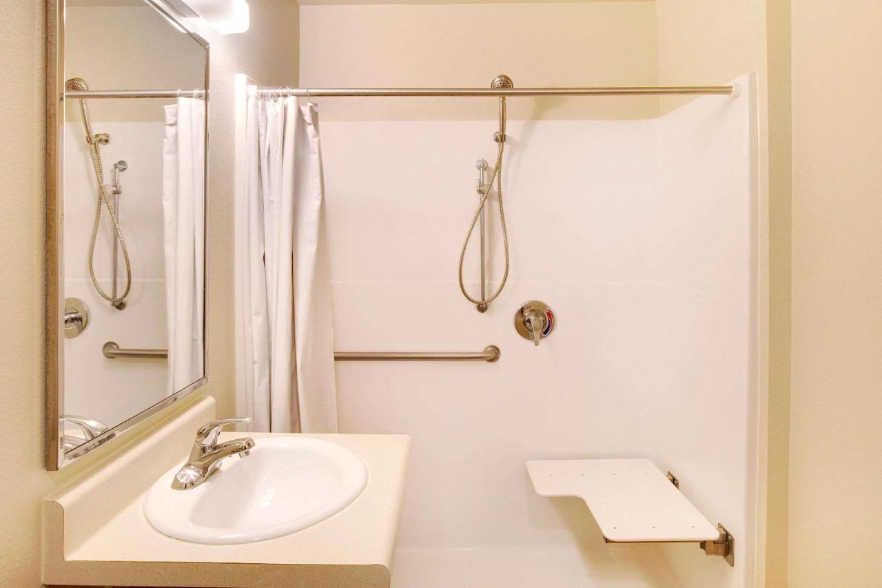 Woodspring Suites レイクチャールズ エクステリア 写真
