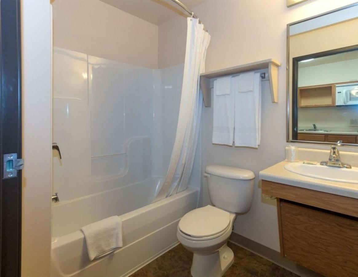 Woodspring Suites レイクチャールズ エクステリア 写真