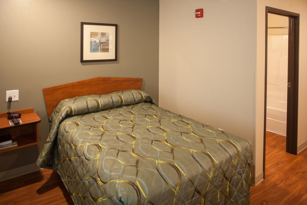 Woodspring Suites レイクチャールズ エクステリア 写真