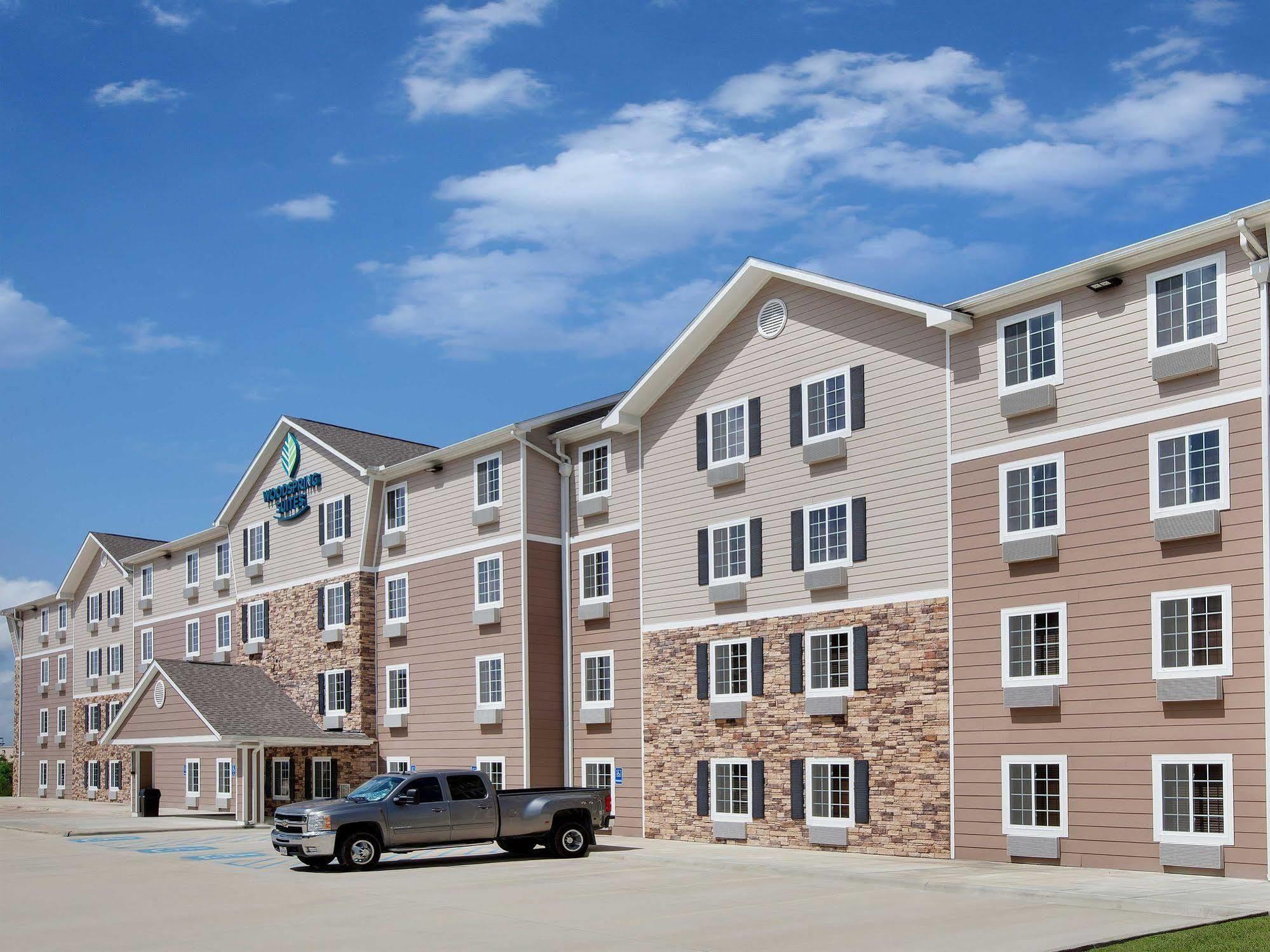 Woodspring Suites レイクチャールズ エクステリア 写真
